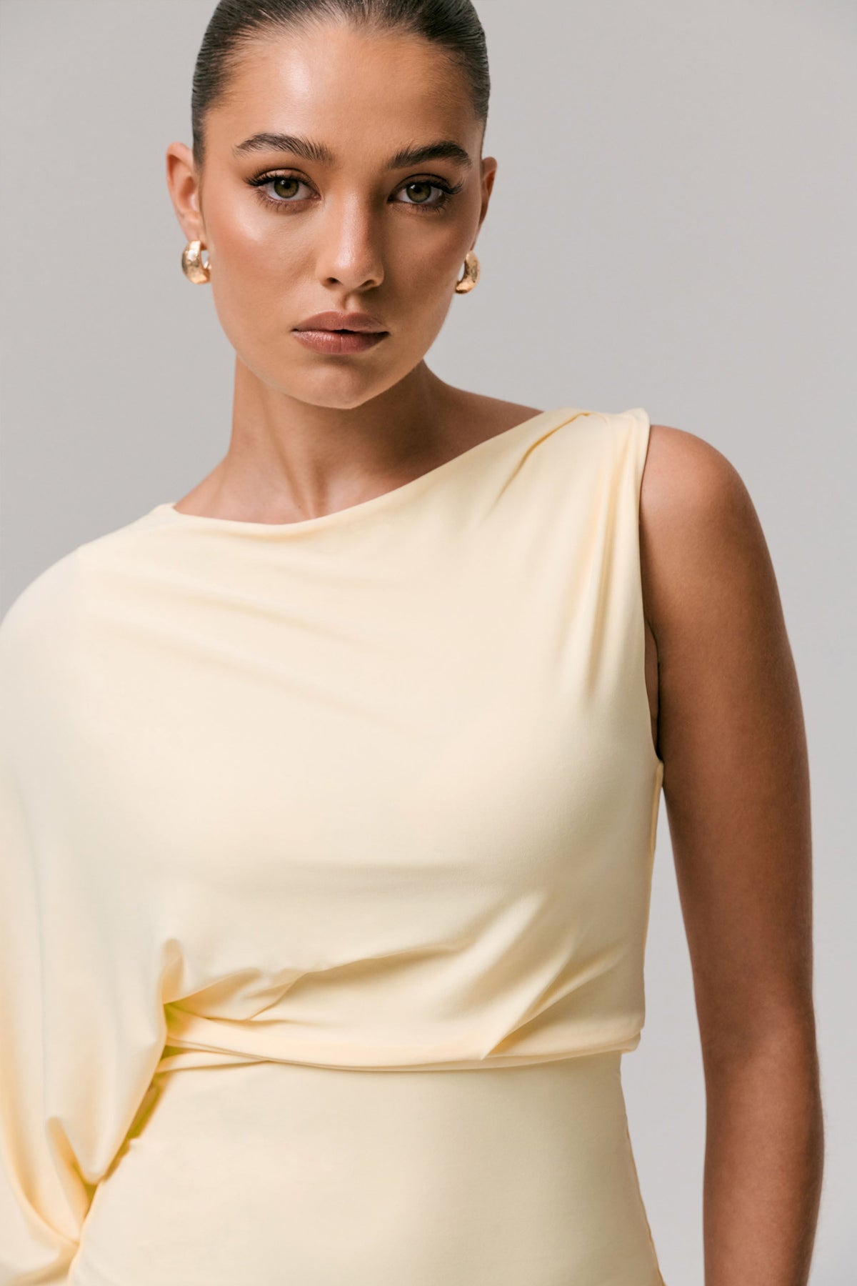 Delia | Pale Lemon One-Sleeve Mini Dress